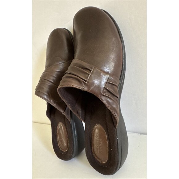 Clarks Women’s Brown Leather Mules Clogs 7.5 N Mid Block Heel Casual Work Shoes - Picture 6 of 11